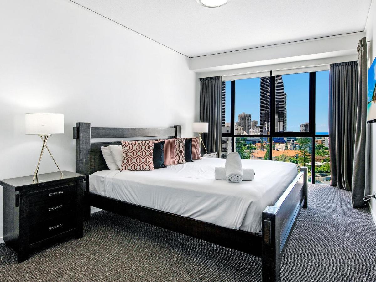 Charming 3 Bedroom - Sierra Grand - Coasthm Apartment